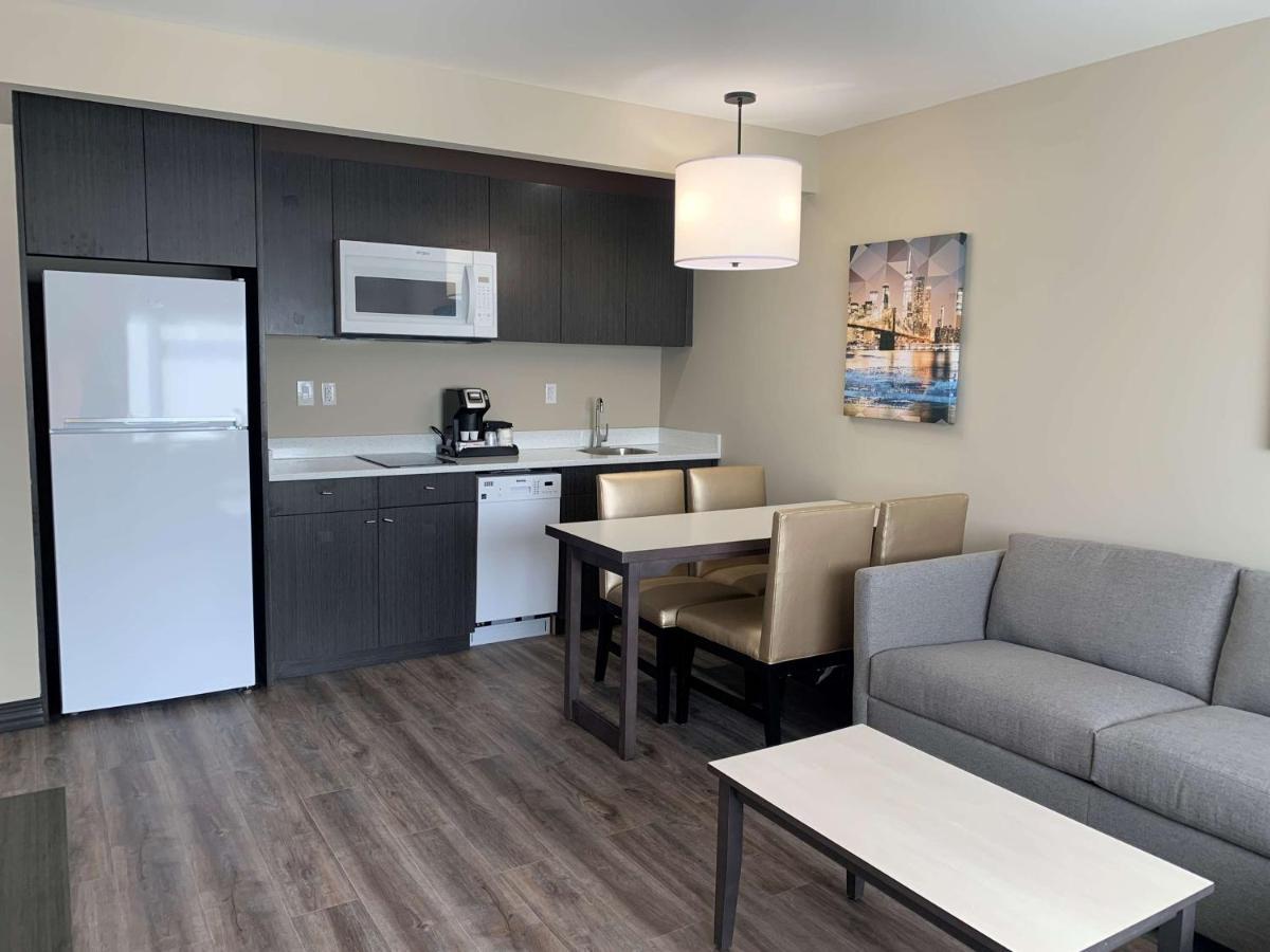 Best Western Plus Executive Residency Bronx Нью-Йорк Экстерьер фото