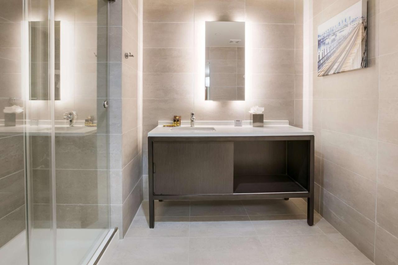Best Western Plus Executive Residency Bronx Нью-Йорк Экстерьер фото