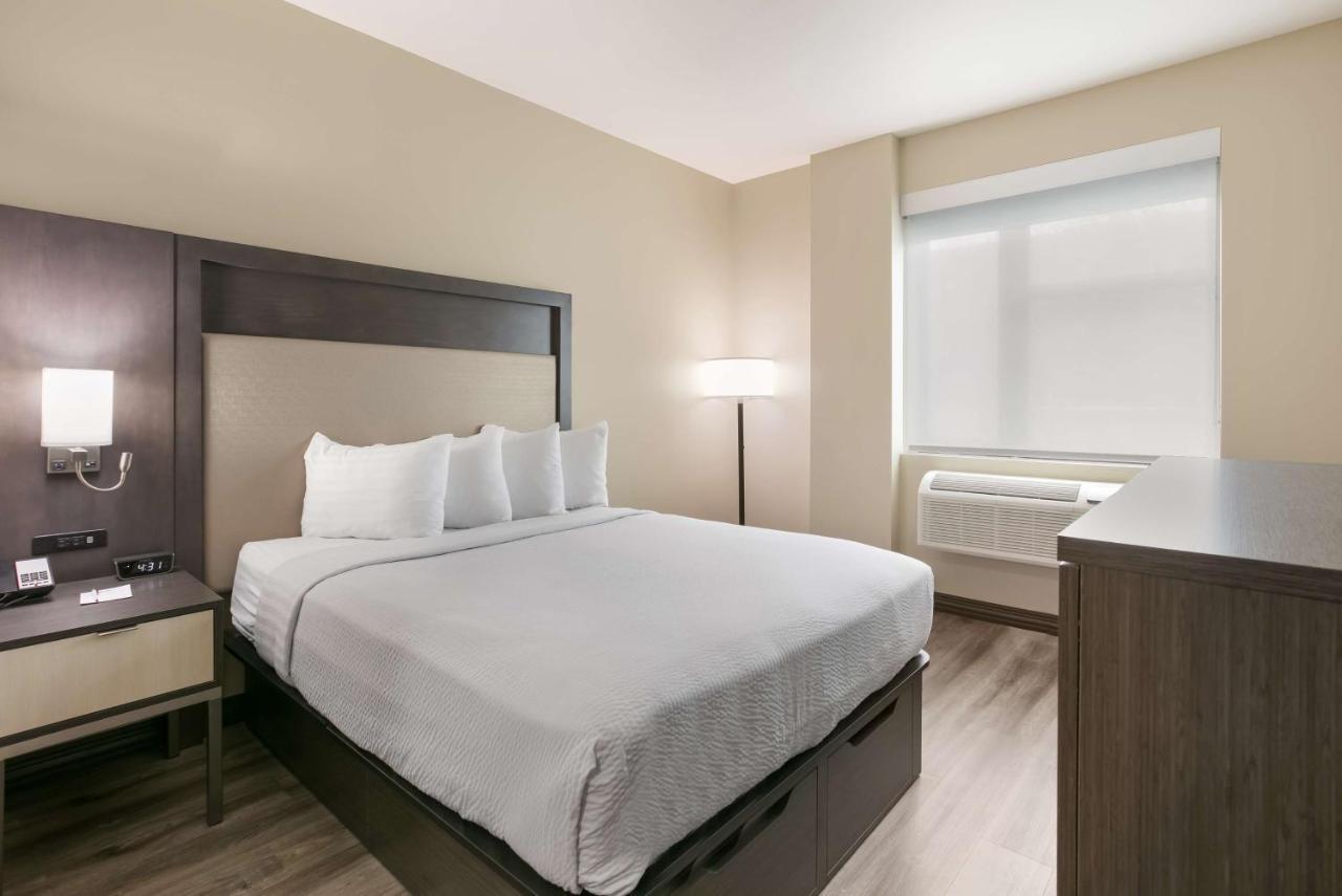 Best Western Plus Executive Residency Bronx Нью-Йорк Экстерьер фото