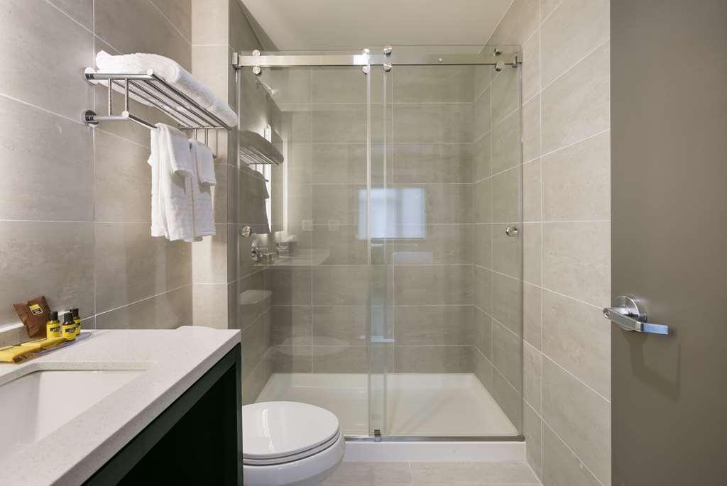 Best Western Plus Executive Residency Bronx Нью-Йорк Экстерьер фото